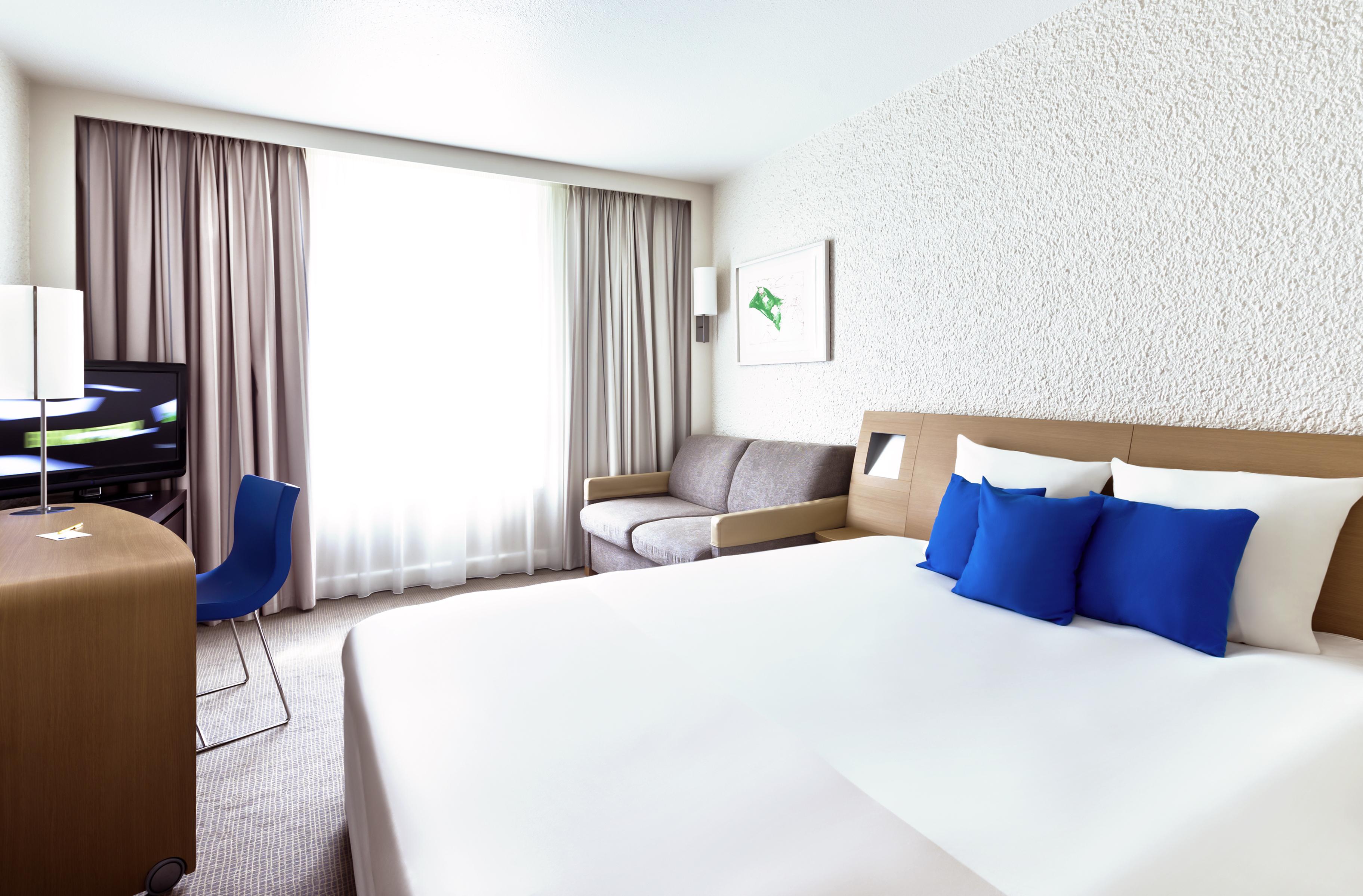 Novotel Nice Aeroport Cap 3000 Saint-Laurent-du-Var Exterior photo